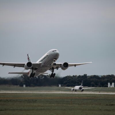 Why Are Some Airports More Efficient Than Others?